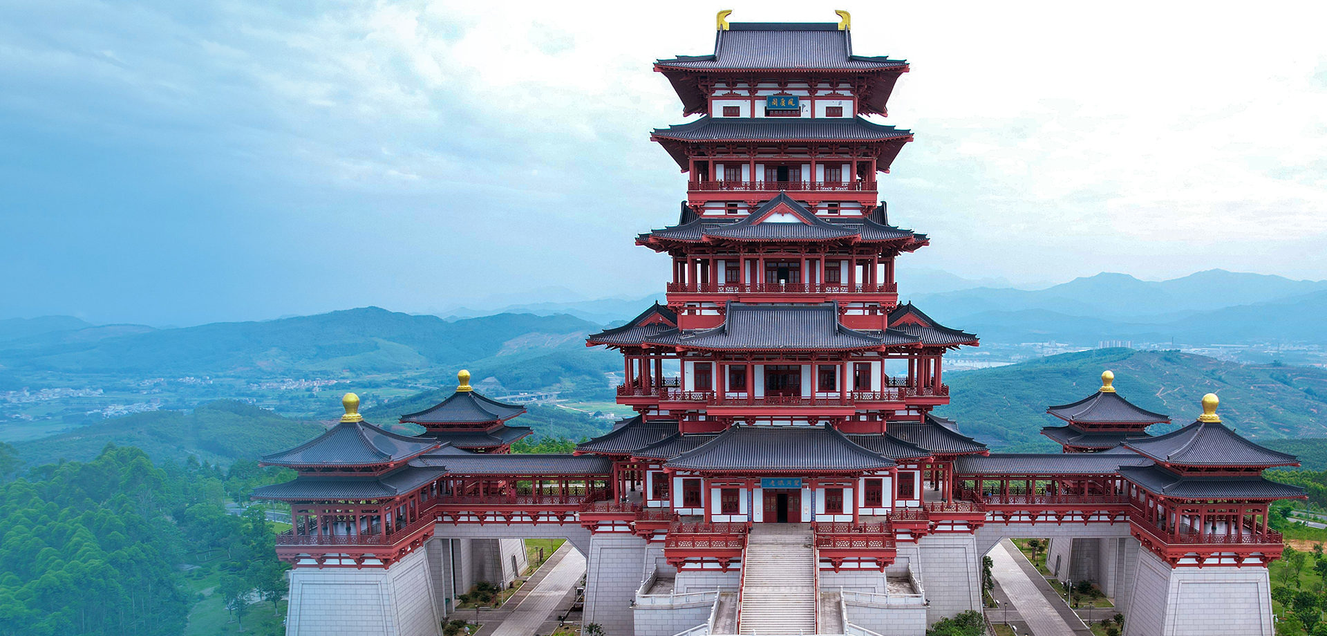 qianrentuanduizhuanyebaozhang-201.jpg